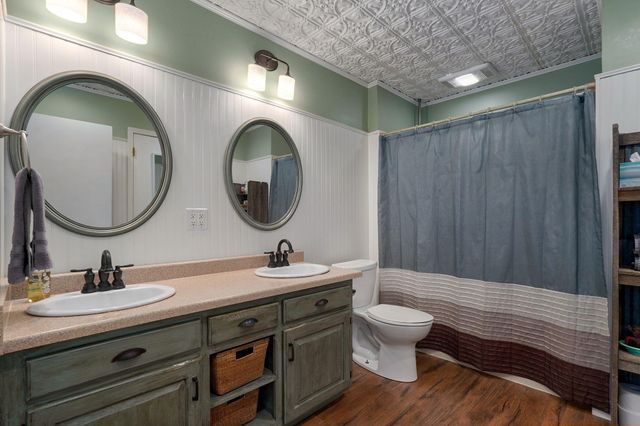 970 E State Highway Ww, Springfield, MO 65803