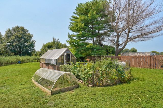 970 E State Highway Ww, Springfield, MO 65803