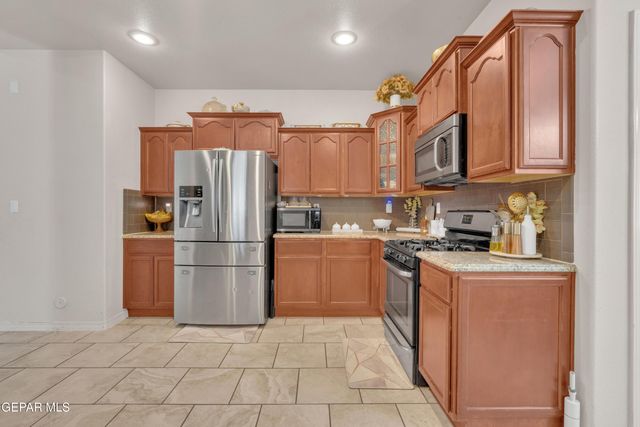 14544 Shady River Avenue, El Paso, TX 79938