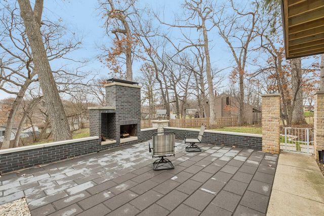 306 Woodlock Street, Ingleside, IL 60041