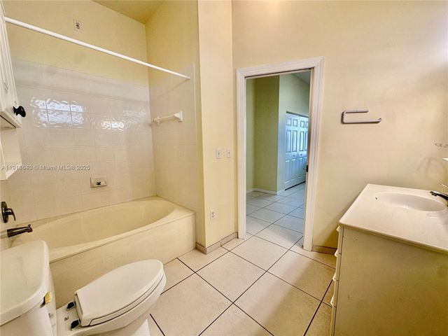 2635 SE 5th Ct, Homestead, FL 33033