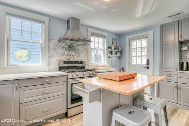 88 Broadway, Ocean Grove, NJ 07756