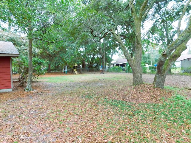 4348 Pinewood Circle, Beaufort, SC 29906