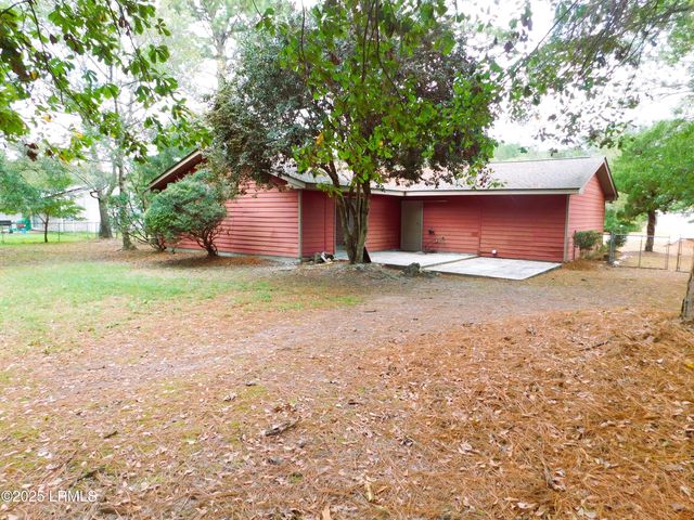 4348 Pinewood Circle, Beaufort, SC 29906