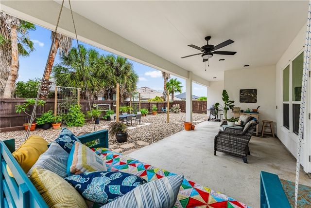 15982 Punta Espada Loop, Corpus Christi, TX 78418
