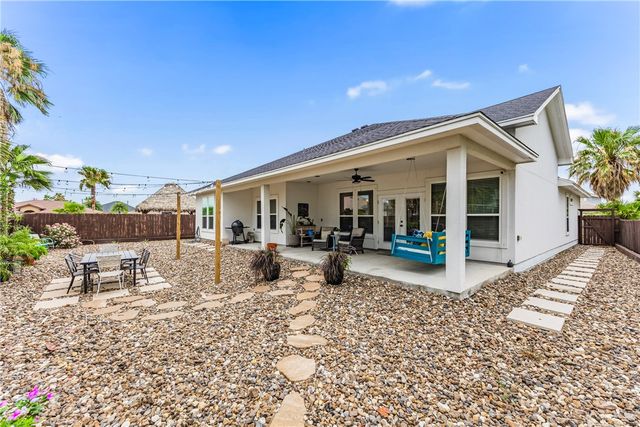 15982 Punta Espada Loop, Corpus Christi, TX 78418