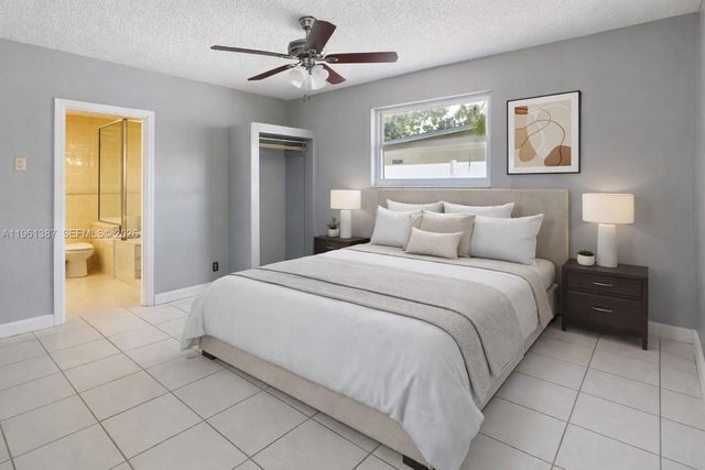 3241 NW 40th St, Lauderdale Lakes, FL 33309