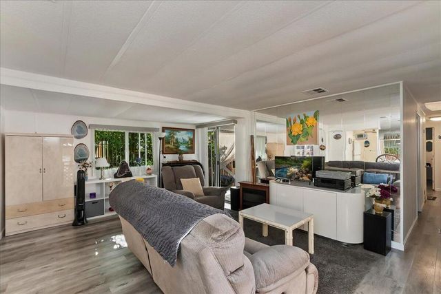 93 Jupiter Street, Palm Springs, CA 92264