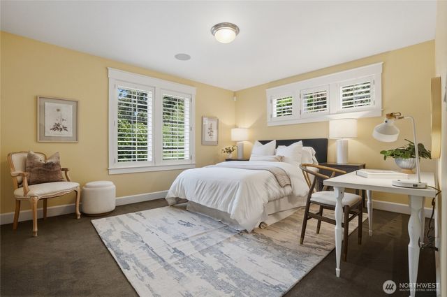 474 Glen Hollow Place SW, Bainbridge Island, WA 98110