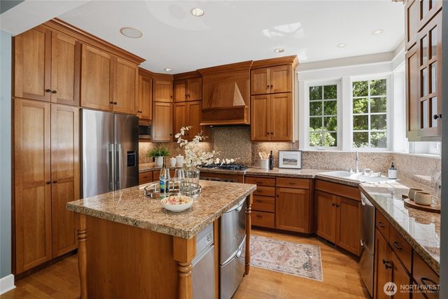 474 Glen Hollow Place SW, Bainbridge Island, WA 98110