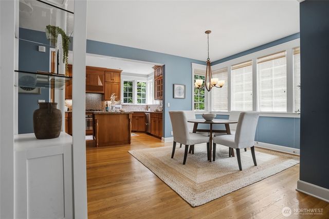 474 Glen Hollow Place SW, Bainbridge Island, WA 98110