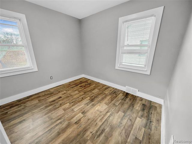 6395 Stahelin Avenue, Detroit, MI 48228