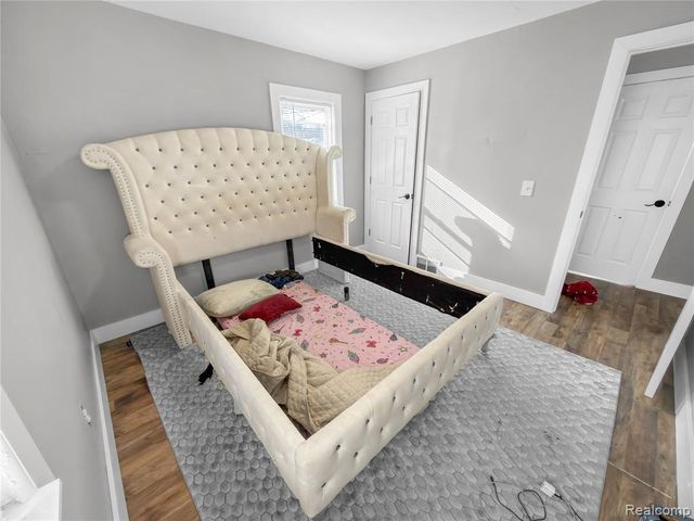 6395 Stahelin Avenue, Detroit, MI 48228