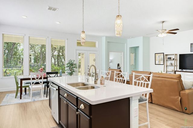 102 Telford Way, Boerne, TX 78006