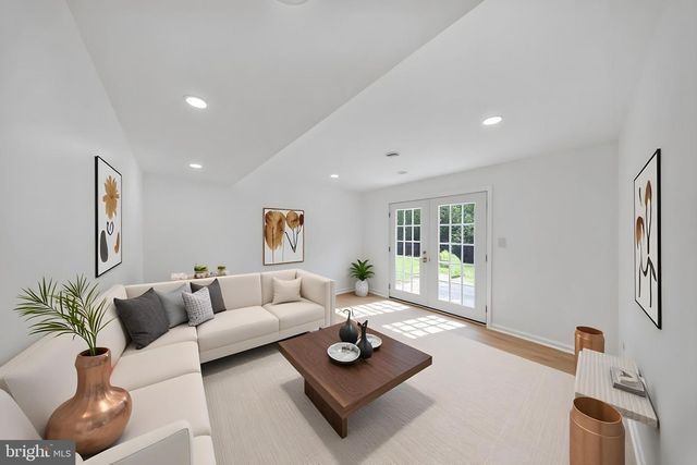 2406 TIMBERCREST DR, District Heights, MD 20747