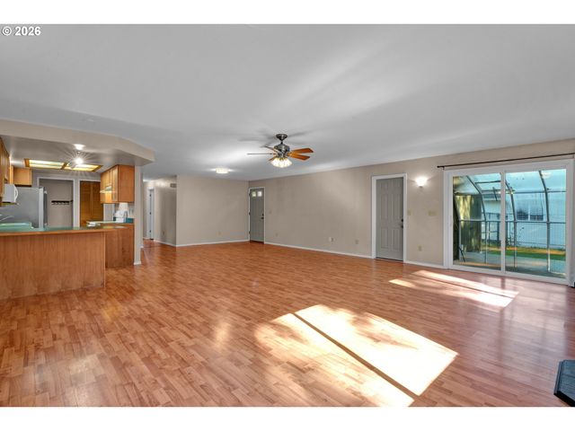 1250 34TH Pl, Florence, OR 97439