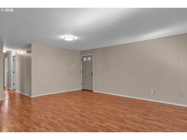 1250 34TH Pl, Florence, OR 97439