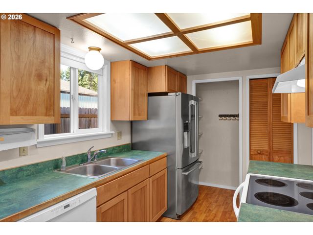 1250 34TH Pl, Florence, OR 97439