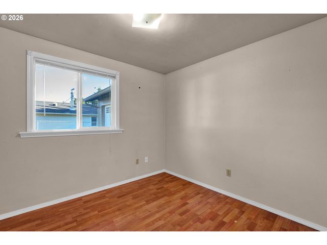 1250 34TH Pl, Florence, OR 97439