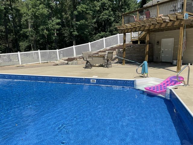 231 Embury Drive, Battle Creek, MI 49014