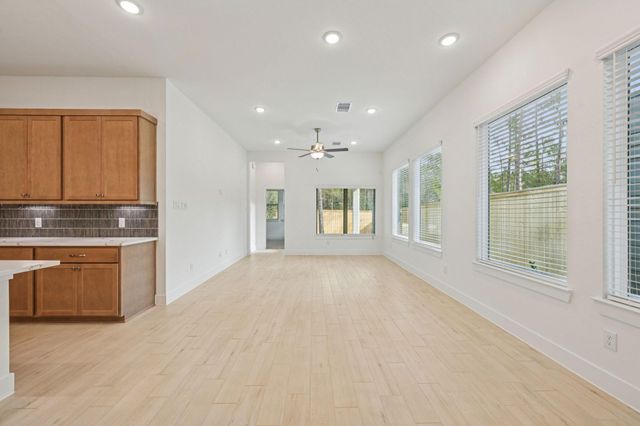 26241 E Outrider Banks Circle, Montgomery, TX 77316