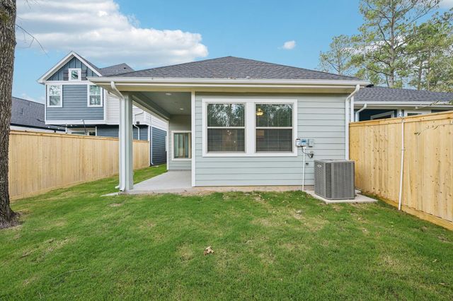 26241 E Outrider Banks Circle, Montgomery, TX 77316