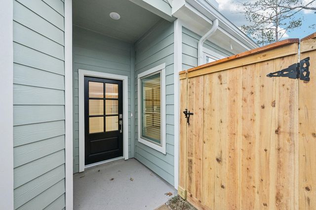 26241 E Outrider Banks Circle, Montgomery, TX 77316