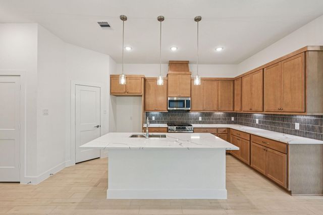 26241 E Outrider Banks Circle, Montgomery, TX 77316