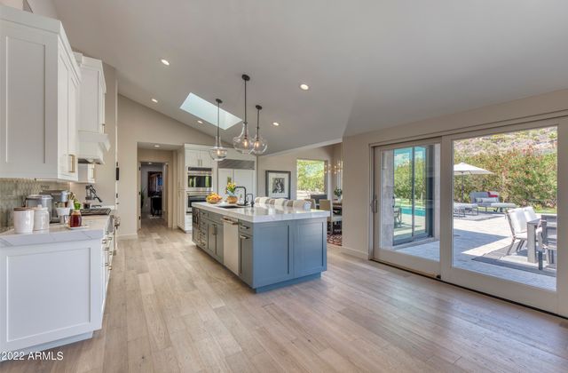 4630 E CLEARWATER Parkway, Paradise Valley, AZ 85253