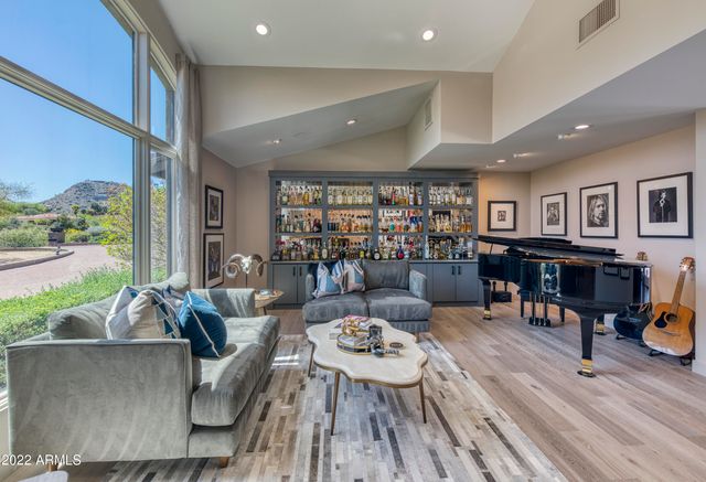 4630 E CLEARWATER Parkway, Paradise Valley, AZ 85253