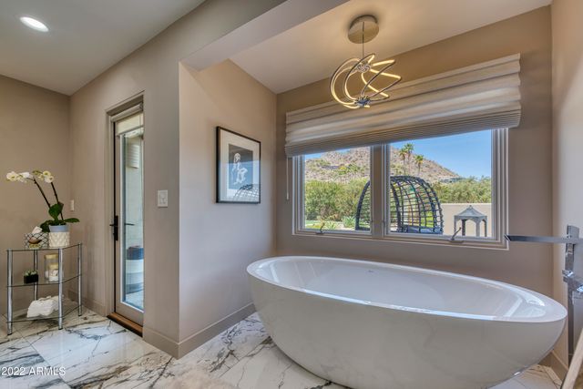 4630 E CLEARWATER Parkway, Paradise Valley, AZ 85253