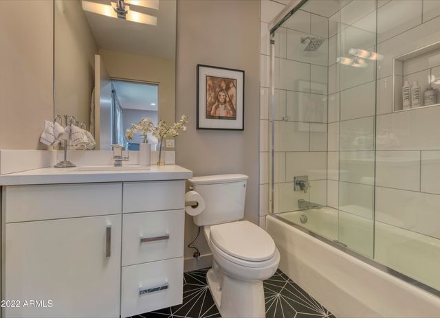 4630 E CLEARWATER Parkway, Paradise Valley, AZ 85253