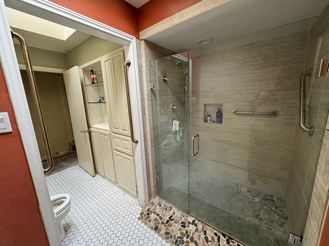 5313 Hidden Oaks Lane, Arlington, TX 76017