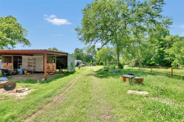 5313 Hidden Oaks Lane, Arlington, TX 76017