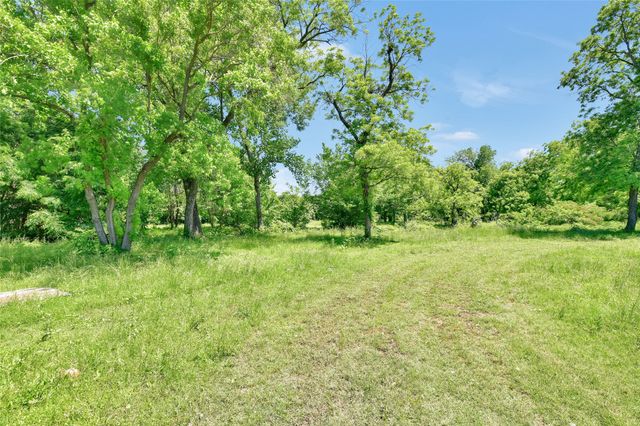 5313 Hidden Oaks Lane, Arlington, TX 76017