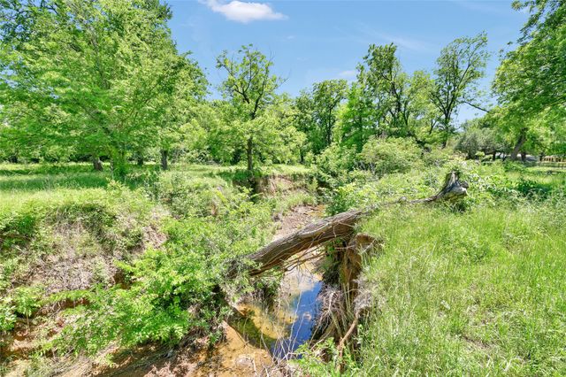 5313 Hidden Oaks Lane, Arlington, TX 76017