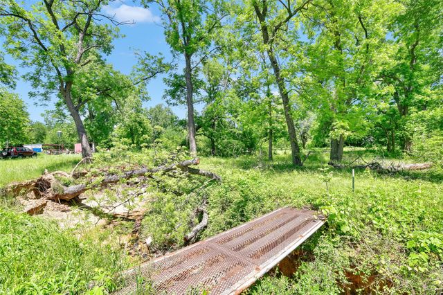 5313 Hidden Oaks Lane, Arlington, TX 76017