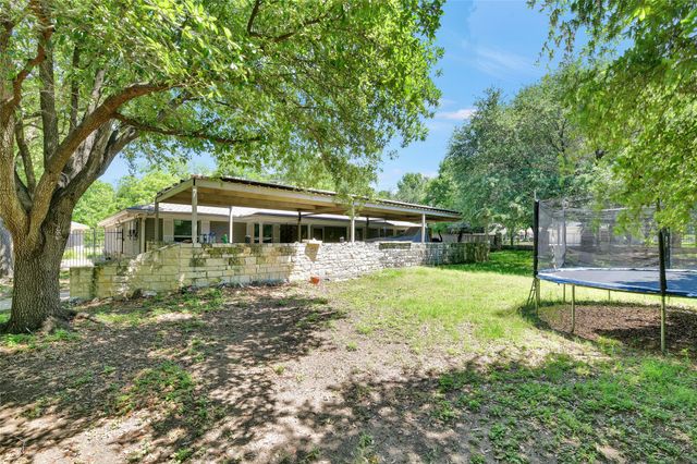 5313 Hidden Oaks Lane, Arlington, TX 76017