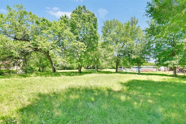 5313 Hidden Oaks Lane, Arlington, TX 76017