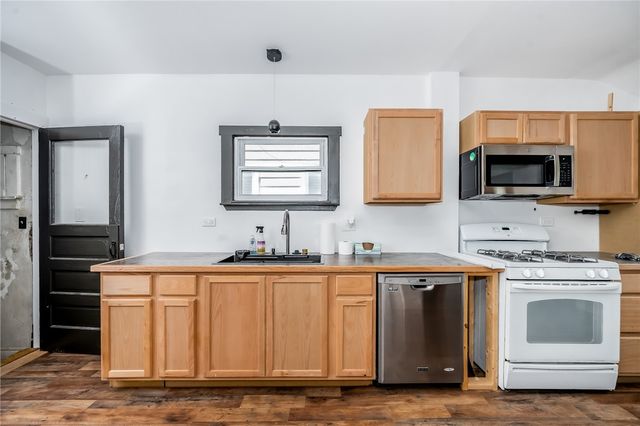 925 Roup Ave, Brackenridge, PA 15014