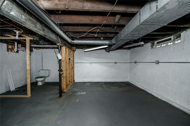 925 Roup Ave, Brackenridge, PA 15014