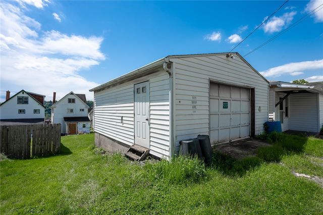 925 Roup Ave, Brackenridge, PA 15014