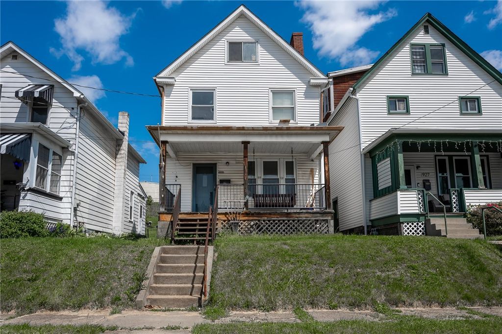 925 Roup Ave, Brackenridge, PA 15014