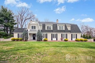 6 Short Hills Lane, Scotch Plains, NJ 07076