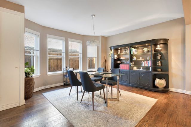 828 Elsbeth Street, Dallas, TX 75208