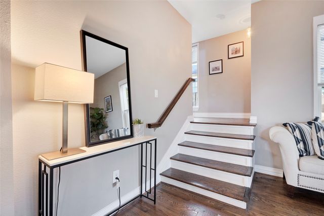 828 Elsbeth Street, Dallas, TX 75208