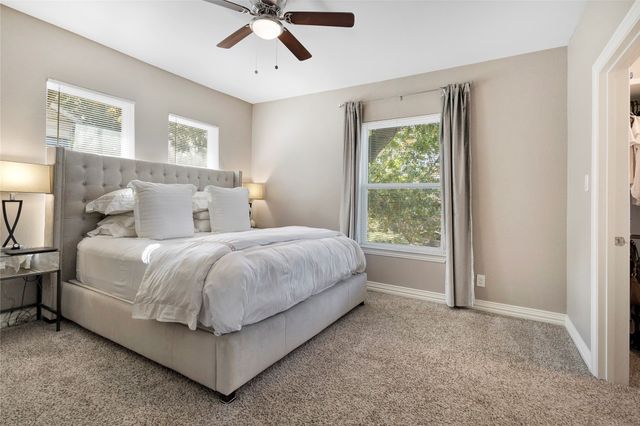 828 Elsbeth Street, Dallas, TX 75208