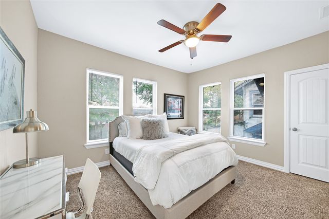 828 Elsbeth Street, Dallas, TX 75208