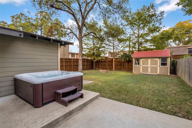 828 Elsbeth Street, Dallas, TX 75208