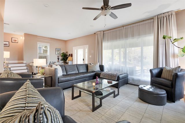 828 Elsbeth Street, Dallas, TX 75208